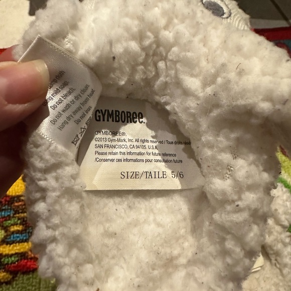 ๐ 2/$10๐ Gymboree lamb ๐ slippers unisex. - Picture 5 of 6
